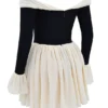 Alana zwarte en crèmekleurige off-shoulder jurk