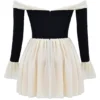 Alana zwarte en crèmekleurige off-shoulder jurk