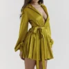 Allegra Chartreuse geplooide jurk