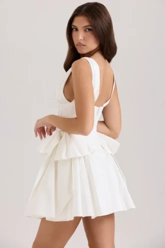Amalia witte stretch katoenen mini-jurk met strik