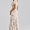 Amina ivoorkleurige maxi-jurk van georgette met vintage rozenprint