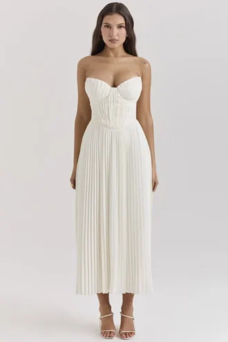Amorata ivoorkleurige geplooide maxi-jurk