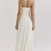 Amorata ivoorkleurige geplooide maxi-jurk
