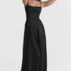 Anabella zwarte maxi-jurk met vetersluiting