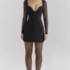 Angelie zwarte stretch crêpe mini-jurk met diep decolleté