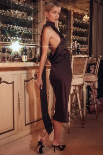 Angelina chocoladebruine midi-jurk met overslaghals