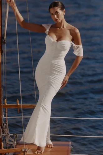 Antonella witte maxi-jurk met gerimpelde mesh