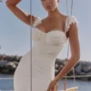 Antonella witte maxi-jurk met gerimpelde mesh