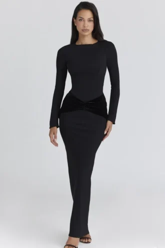 Athena Zwarte Maxi-jurk met lange mouwen van crêpe jersey