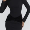Athena Zwarte Maxi-jurk met lange mouwen van crêpe jersey