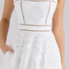 Ava witte midi-jurk van stretchkatoen met broderie anglaise
