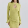 Aziza Pistachio mini-jurk met lange mouwen