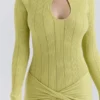 Aziza Pistachio mini-jurk met lange mouwen