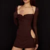 Baby Chocoladebruine Chiffon Mini-Halterjurk met Uitsnijdingen