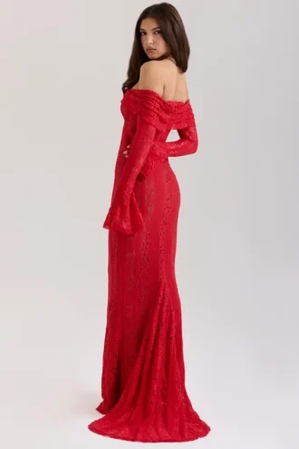 Belle rode off-shoulder maxi-jurk met bloemenkant