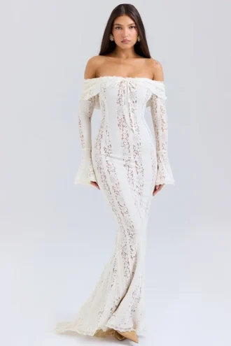 Belle Vintage crèmekleurige maxi-jurk met bloemenkant en blote schouders