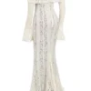 Belle Vintage crèmekleurige maxi-jurk met bloemenkant en blote schouders