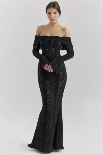 Belle Zwarte Off-Shoulder Maxi-jurk met bloemenkant