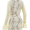Brianna Buttermilk mini-jurk met knoopsluiting en kant