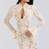 Brianna Buttermilk mini-jurk met knoopsluiting en kant