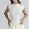 Caia ivoorkleurige bouclé-tops