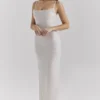 Calla zilveren maxi-jurk met parelversiering