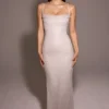 Calla zilveren maxi-jurk met parelversiering