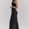 Calla zwarte maxi-jurk met parelversiering