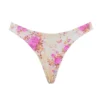 Capri bikinibroekje met bloemenprint en hoge pijpen als onderstukken