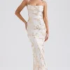 Capriana witte & gouden jacquard satijnen avondjurk