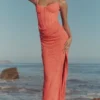 Carmella Coral Maxi-jurk met handgeborduurde versieringen