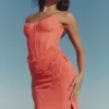 Carmella Coral Maxi-jurk met handgeborduurde versieringen