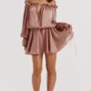 Chaya Hazelnut Off-Shoulder Jurk