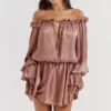 Chaya Hazelnut Off-Shoulder Jurk