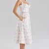 Chiarina midi-jurk met rozenprint en knoopsluiting