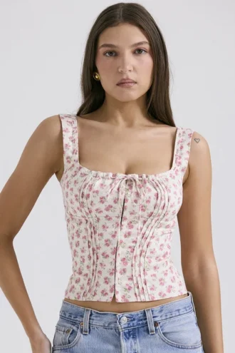 Chicca witte top met rozenknopjesprint
