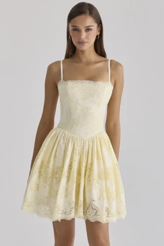 Chloe Lemon mini-jurk van katoen met broderie anglaise