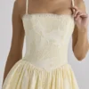 Chloe Lemon mini-jurk van katoen met broderie anglaise