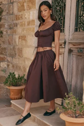 Cora rijkbruine midi-rok met plooien