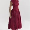 Debutante Berry Lace rugloze midi-jurk