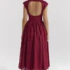 Debutante Berry Lace rugloze midi-jurk