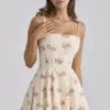 Dolly ivoorkleurige vintage rozenprint katoenen uitlopende mini-zomerjurk