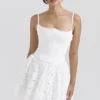 Elara witte mini-jurk met broderie anglaise