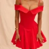 Elida Scarlet mini-jurk met blote schouders