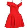 Elida Scarlet mini-jurk met blote schouders