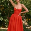 Elizabeth Italiaanse Tomato strapless midi-zomerjurk