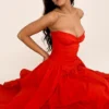Elizabeth Italiaanse Tomato strapless midi-zomerjurk