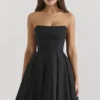 Emmanuela Zwarte strapless mini-jurk met afneembare strikken