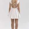 Enchant witte mini-jurk met open rug