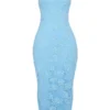 Eva Toscaans blauwe maxi-jurk met geborduurde bloemen